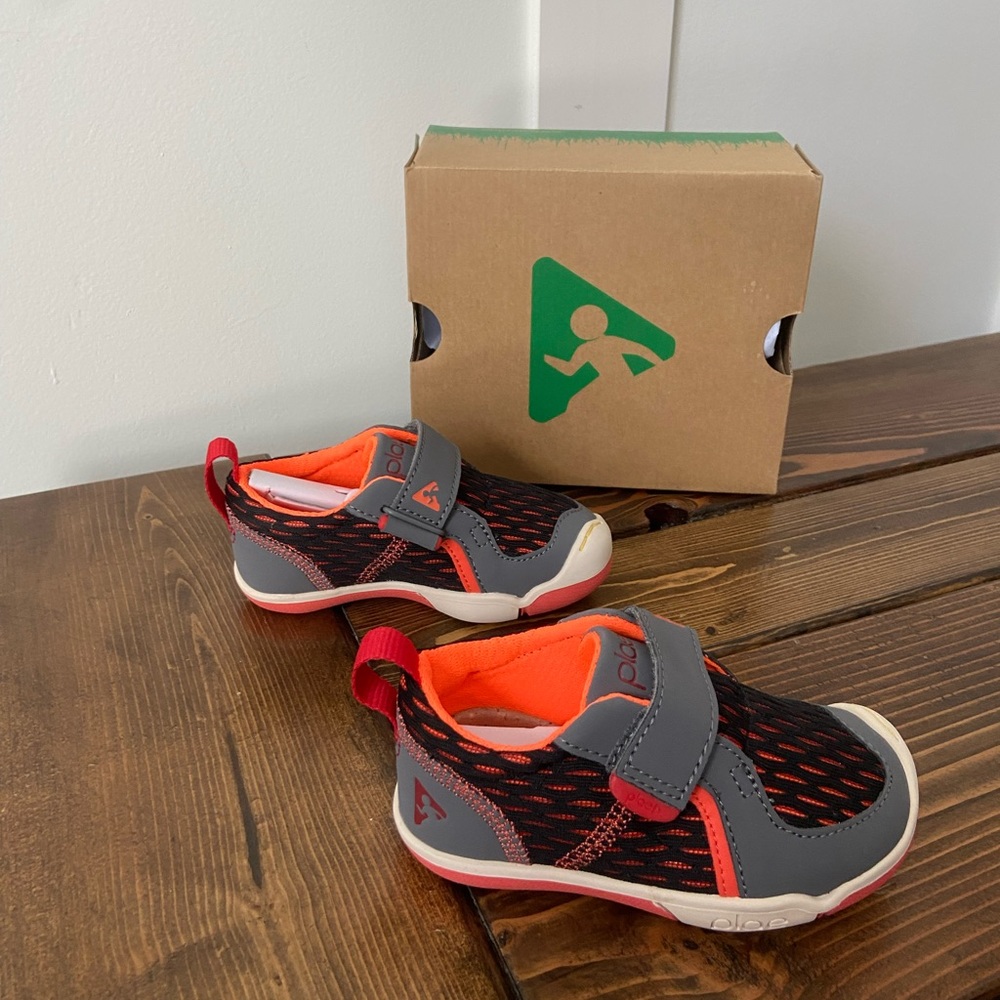 Plae Ty Sneaker Toddler NWT